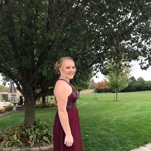 Meet your Posher, Carly